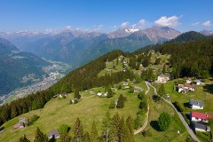 Dall'alto (droni/elic.)
